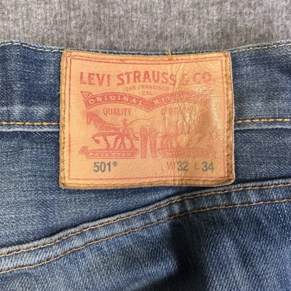 Levis distressed
